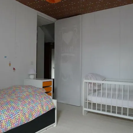 Beautiful And Spacious Contemporary House Casa vacanze Oignies
